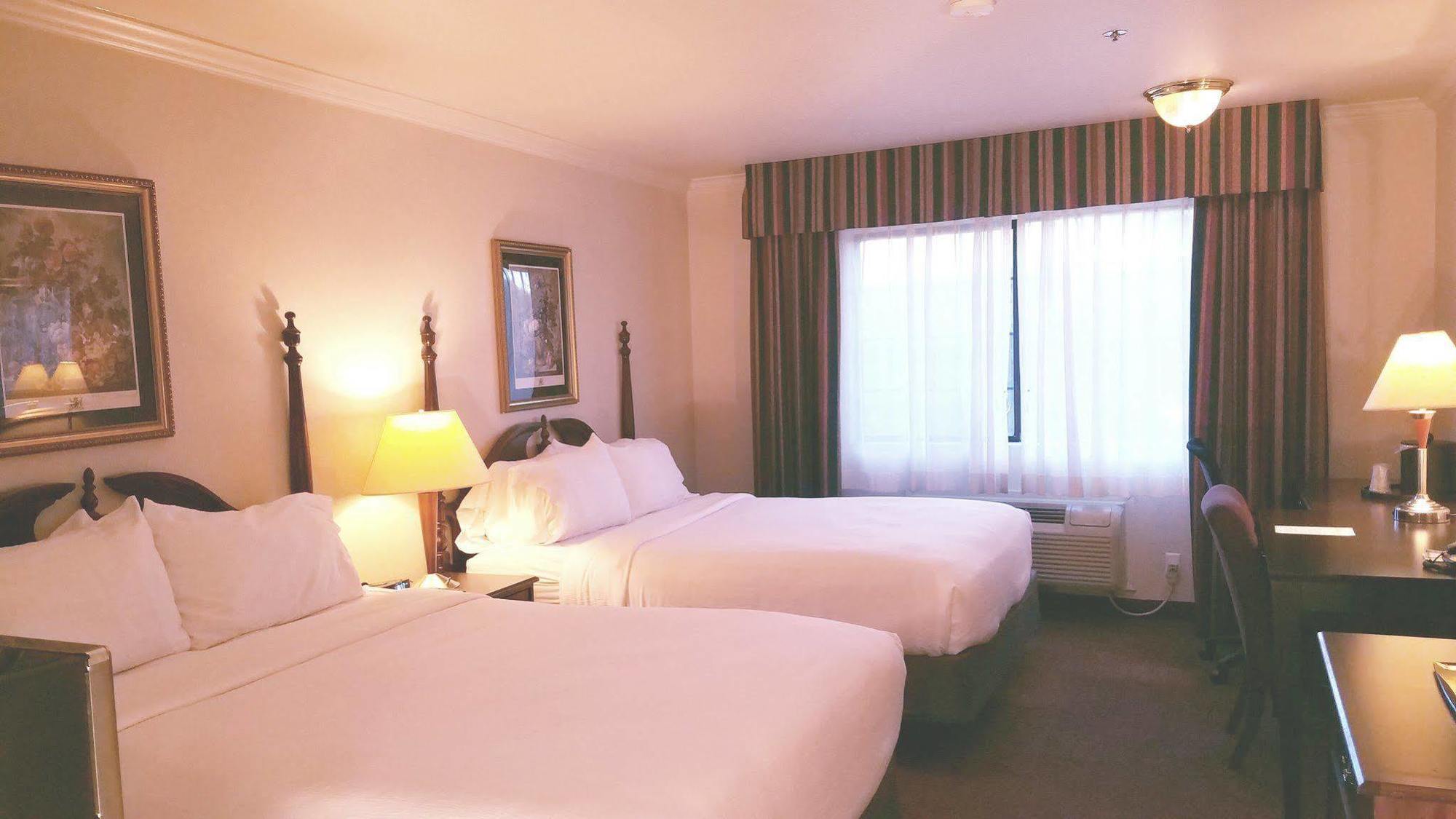 Holiday Inn Selma - Swancourt Eksteriør bilde